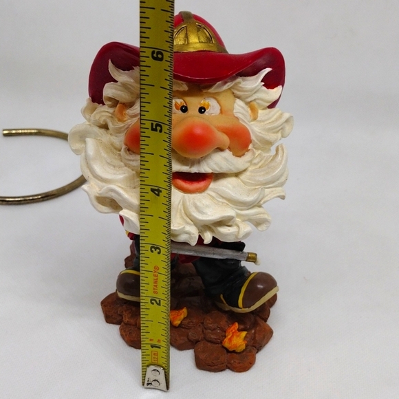 Christmas Around The World In The Heat Of The Holidays Fireman Santa Bobble Head - Picture 11 of 12